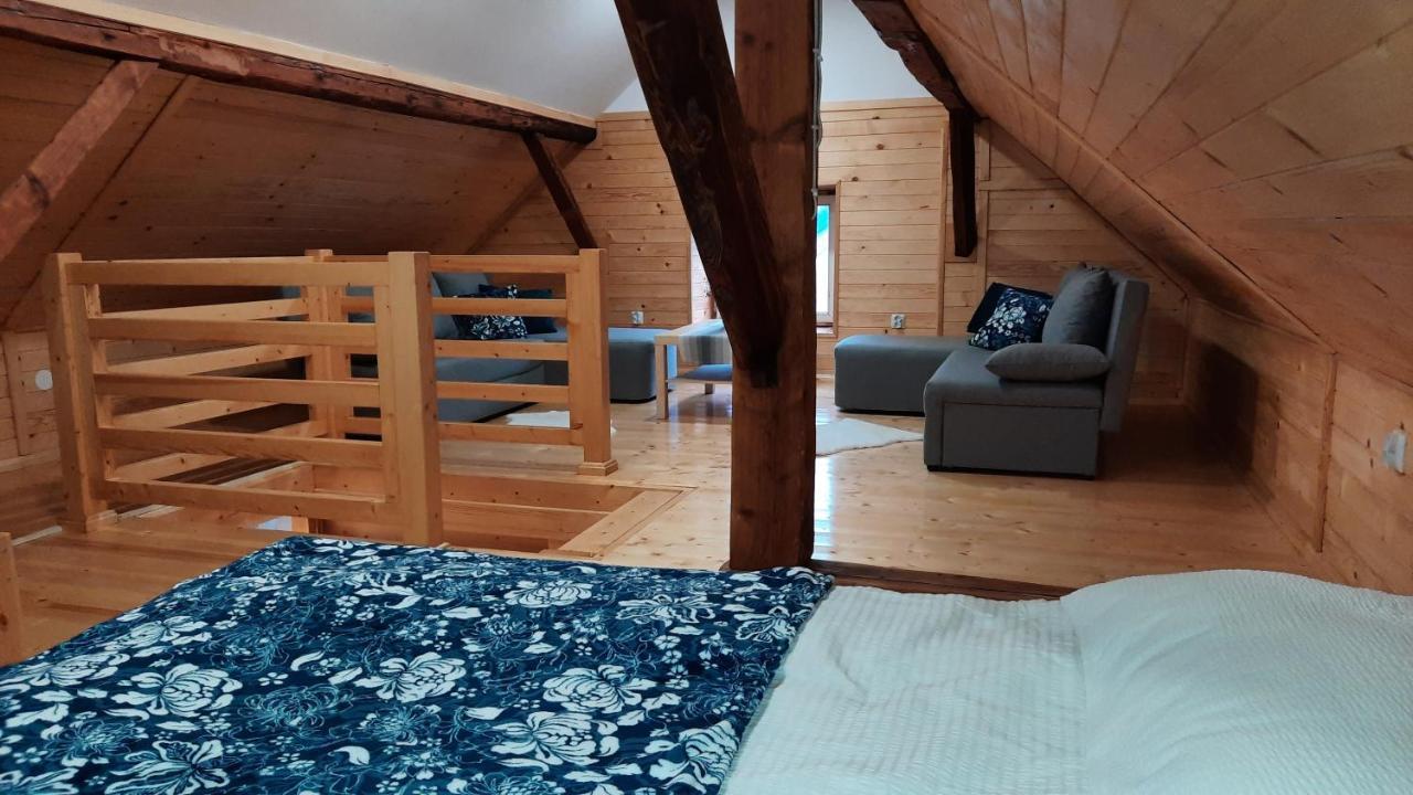 Vila Pokoje Amelia Zator Exteriér fotografie